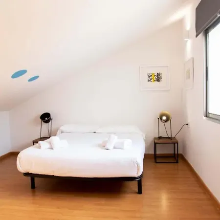 Spacest - Carrer De Maria Cuber A Valencia